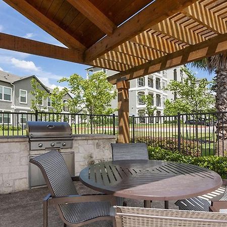 Luxury Townhomes - Evonify Stays Остін Екстер'єр фото